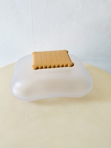 Alessi mary biscuit - ‘mary, biscuit’