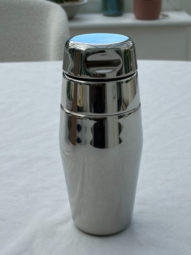 Alessi 870 cocktail shaker